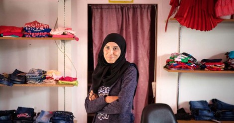 Banks Don't Trust Refugees, But Crowdfunding Proves They Are Wrong