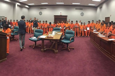 “Zero Tolerance” Courtrooms Function As "Factories" Criminalizing Migrants And Seizing Children