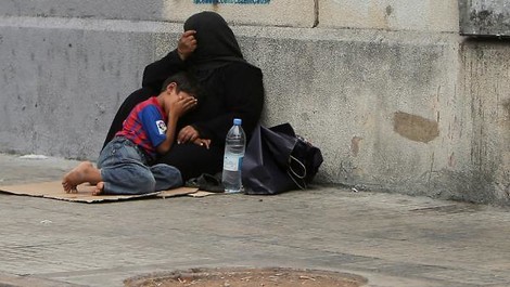 How Syrian Refugees Sell Their Organs In Lebanon